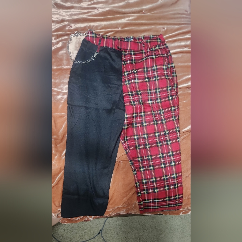 Black & Red Plaid Split Leg Pants - Size M. NEVER WORN. WITH TAGS